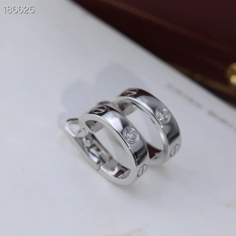 新品カルティエスーパーコピー ソリティアピアス 256529