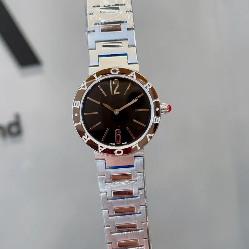 ブルガリの新しいスタイル 女性 クォーツコピー時計 310089