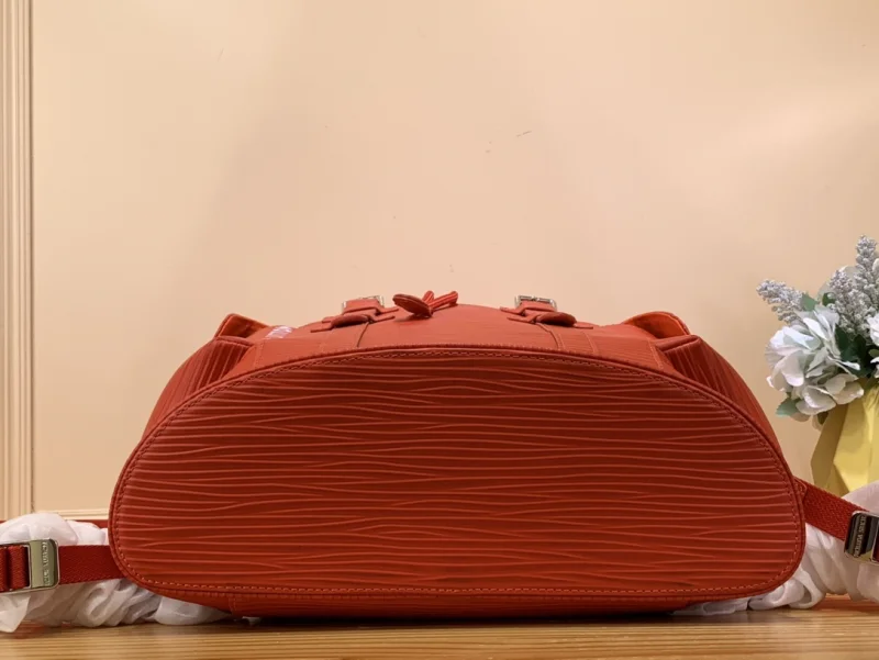 ルイ・ヴィトン ミディアム ブライトレッドスーパーコピーN級品バックパック M23764