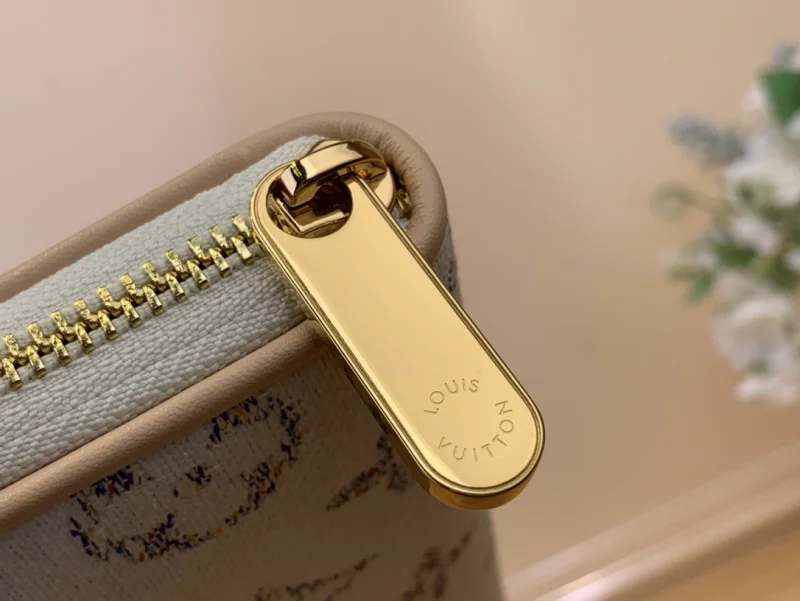 高品質のルイ・ヴィトンジッパー スーパーコピー財布白いキャンバス M83456