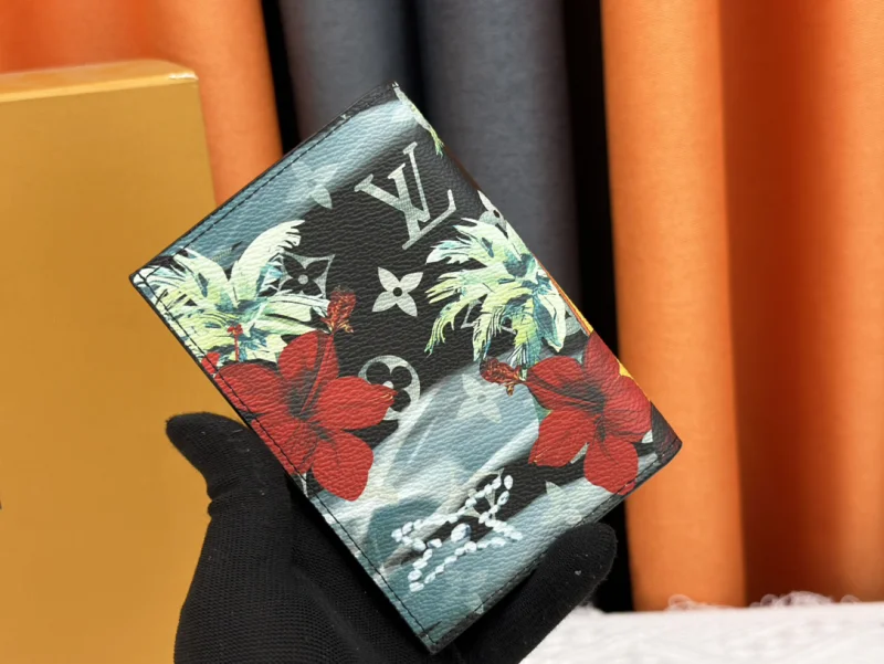 ルイ・ヴィトン高品質の激安財布 ブラックプリント M83611