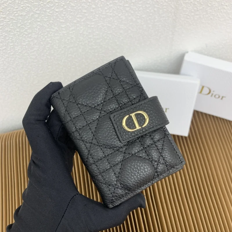 ディオール カロ ダンデライオン カード ホルダー財布コピー S5157