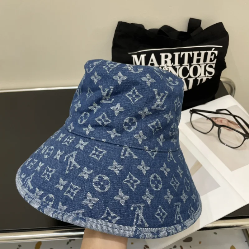 ルイ・ヴィトンスーパーコピーのジーンズ 古い花 レトロなスタイル 漁師の帽子 lv0261