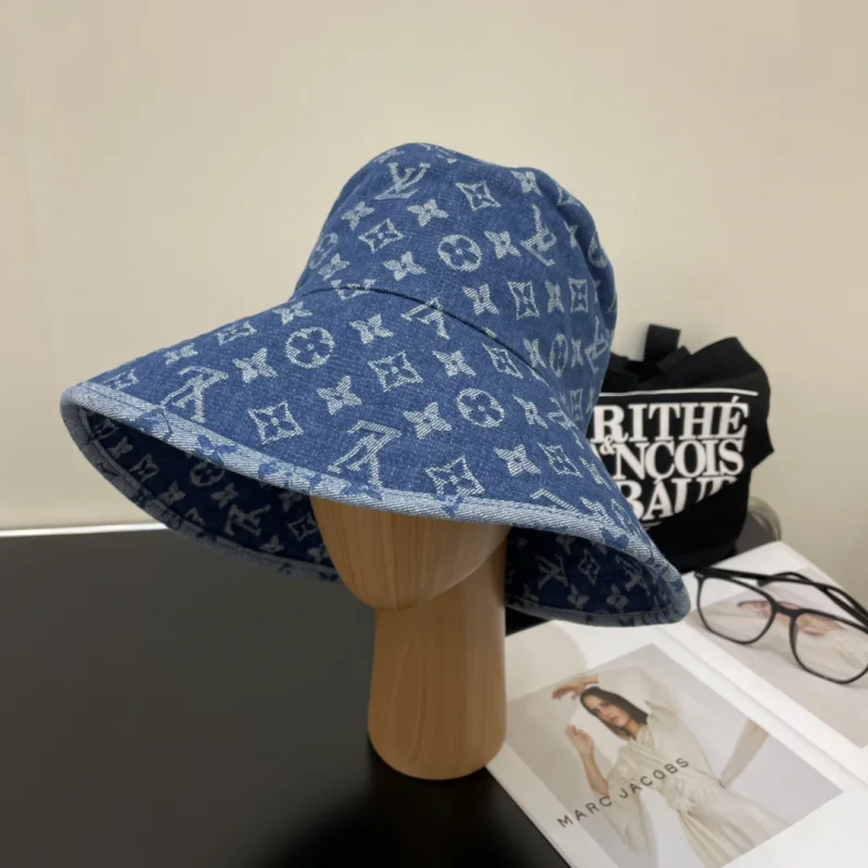 ルイ・ヴィトンスーパーコピーのジーンズ 古い花 レトロなスタイル 漁師の帽子 lv0261