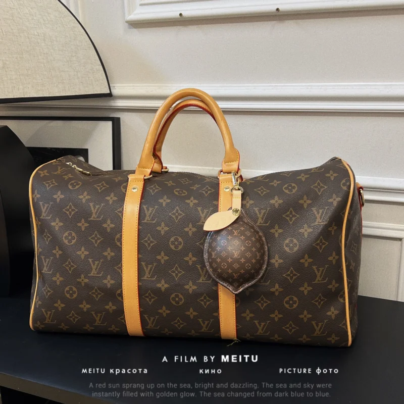 ルイ・ヴィトンコピー レモンスーパーコピー激安小銭入れペンダント lv56303