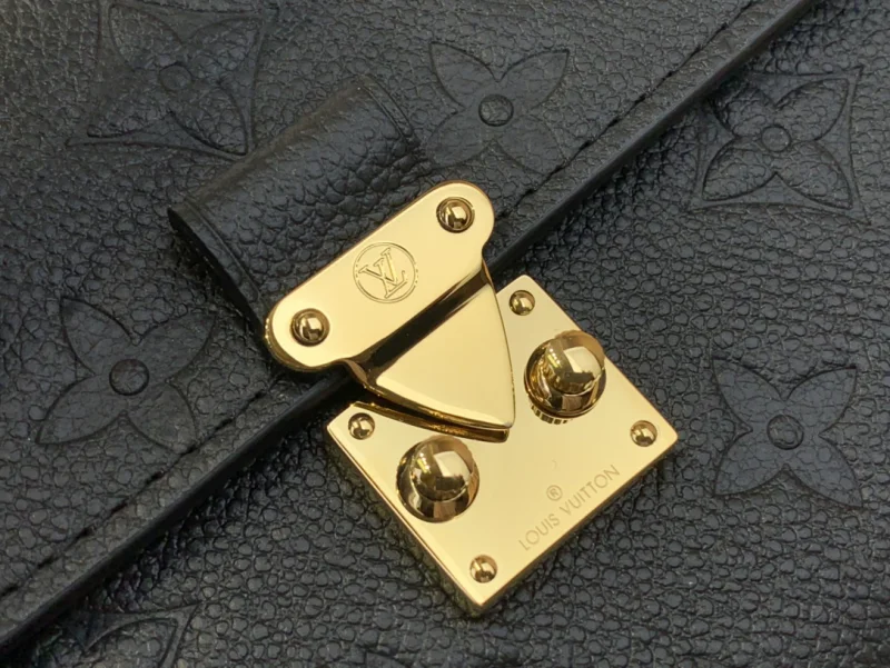 高品質ルイ・ヴィトン サラ・メティス ブラック エンボス財布 m82638