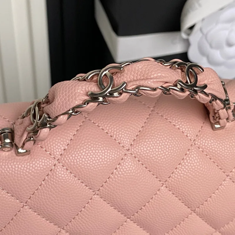 弊店では新着シルバーチェーン絶妙なピンクシャネルハンドバッグコピー 145916