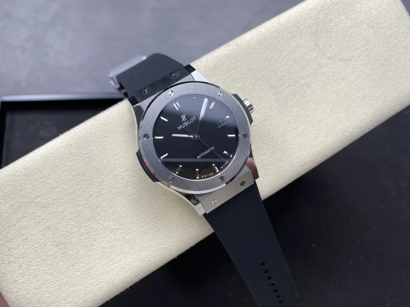 ウブロクラシックフュージョンコピー 42mmコピー時計限定版 171856