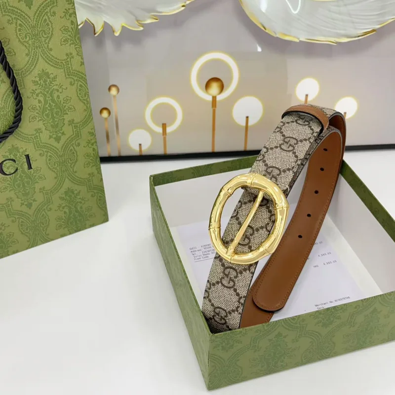 人気Gucciスーパーコピー竹バックルと銅バックルの両面牛革ベルト 32484
