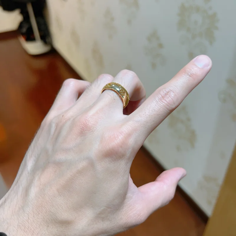 2025年の新製品グッチアクジュエリーリングコピー男女同款 377788