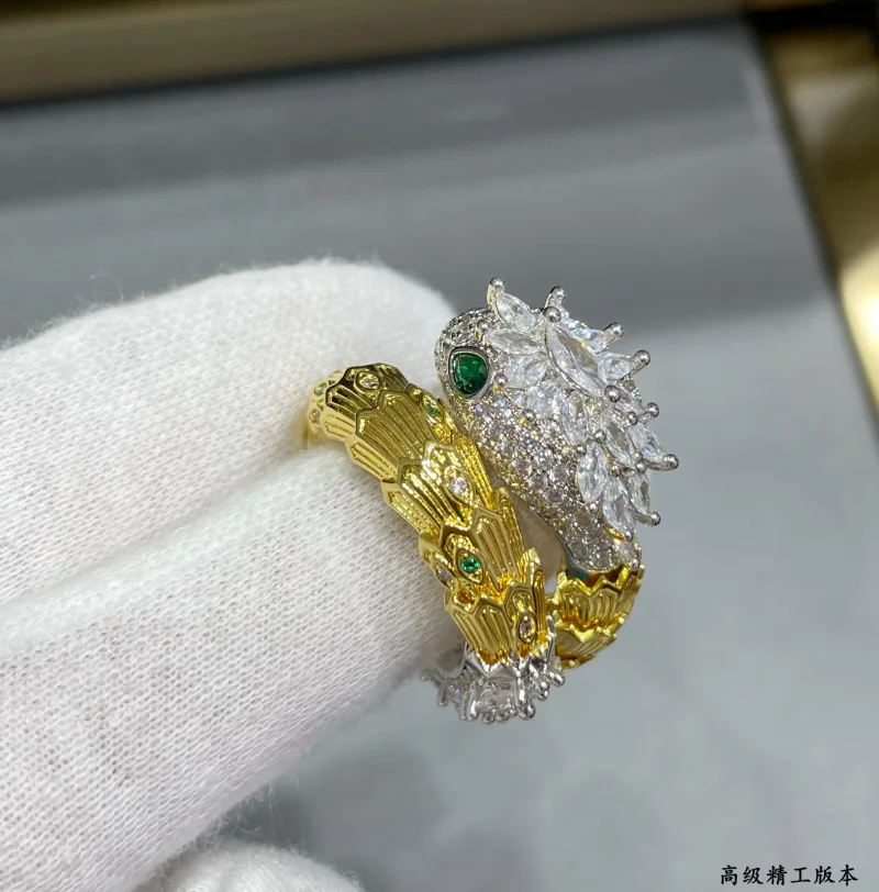 ブルガリの高級人気商品グリーンアイズプリンセススネークリング 407640