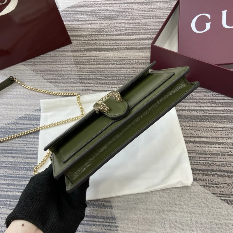 グッチ新商品限定チェーンリンクフォレストグリーンのパテントレザー魅力バッグ 837374-1