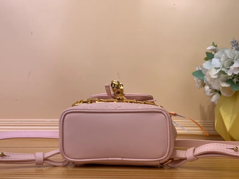可愛いミニルイヴィトンバッグスーパーコピーN級品ピンク M13389
