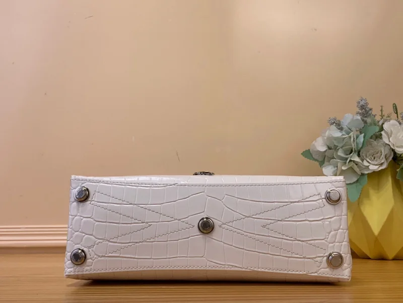 新品 ルイ・ヴィトン クロコダイルレザー ホワイトバッグ N84716