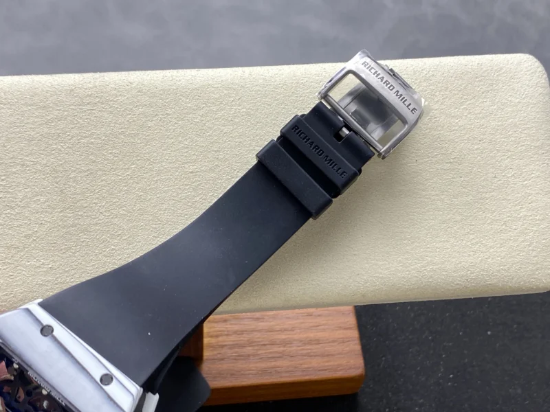 リシャールミル高品質ミラー カーボンファイバー スケルトンスーパーコピー時計 RM061