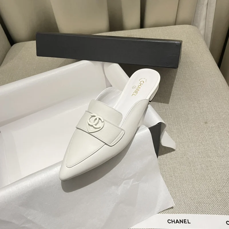 2025今年新款のシャネルお気に入り美しいヒット商品スリッパ ch440399-2
