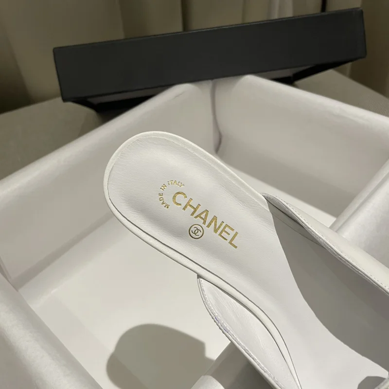 2025今年新款のシャネルお気に入り美しいヒット商品スリッパ ch440399-2