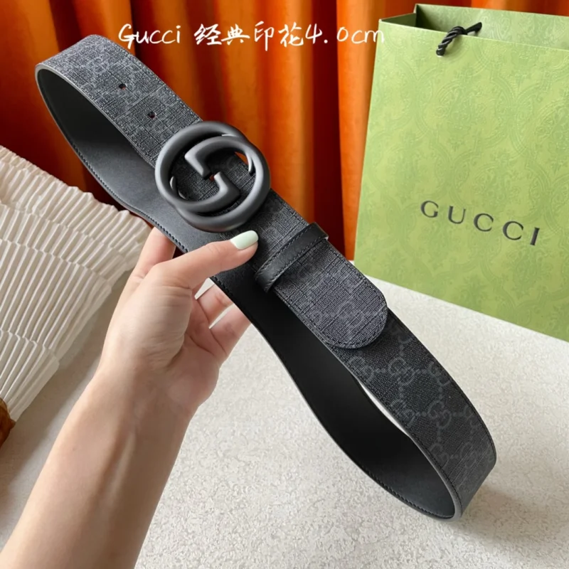 人気グッチクラシック エンボス加工サンドブラストバックルスーパーコピーベルト gu16023