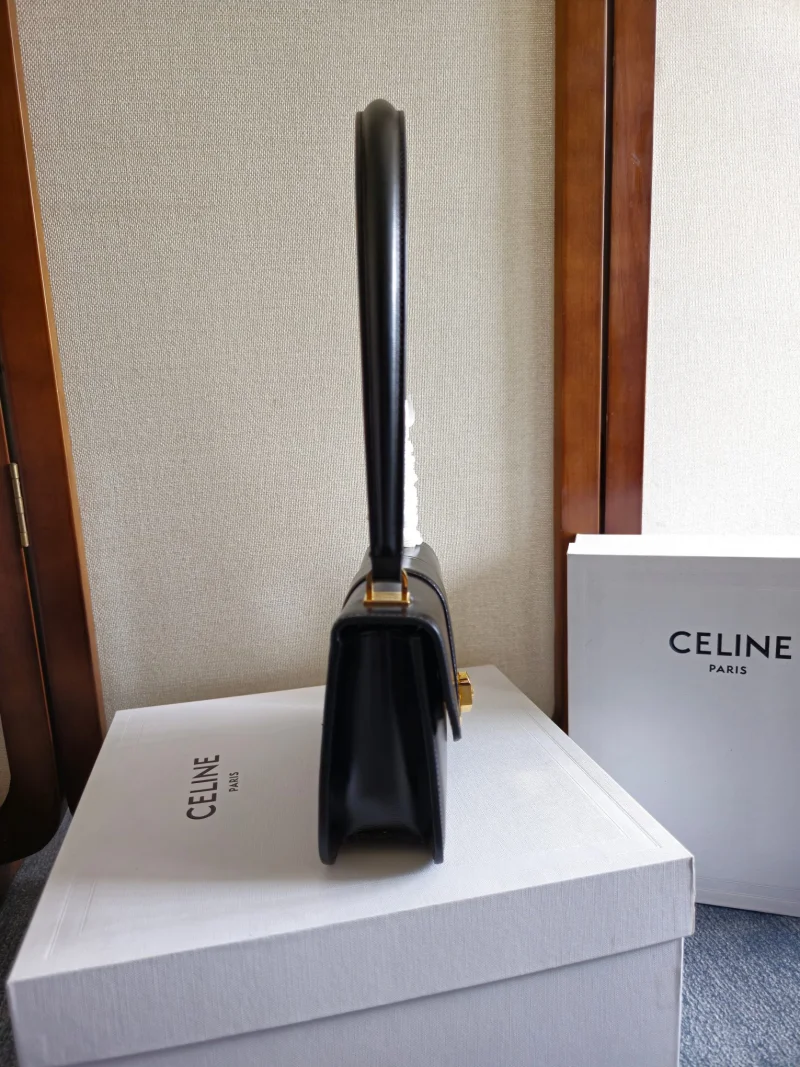 2026新作入荷セリーヌショルダーバッグコピージョセフィーヌ 121423-1安心と信頼老舗