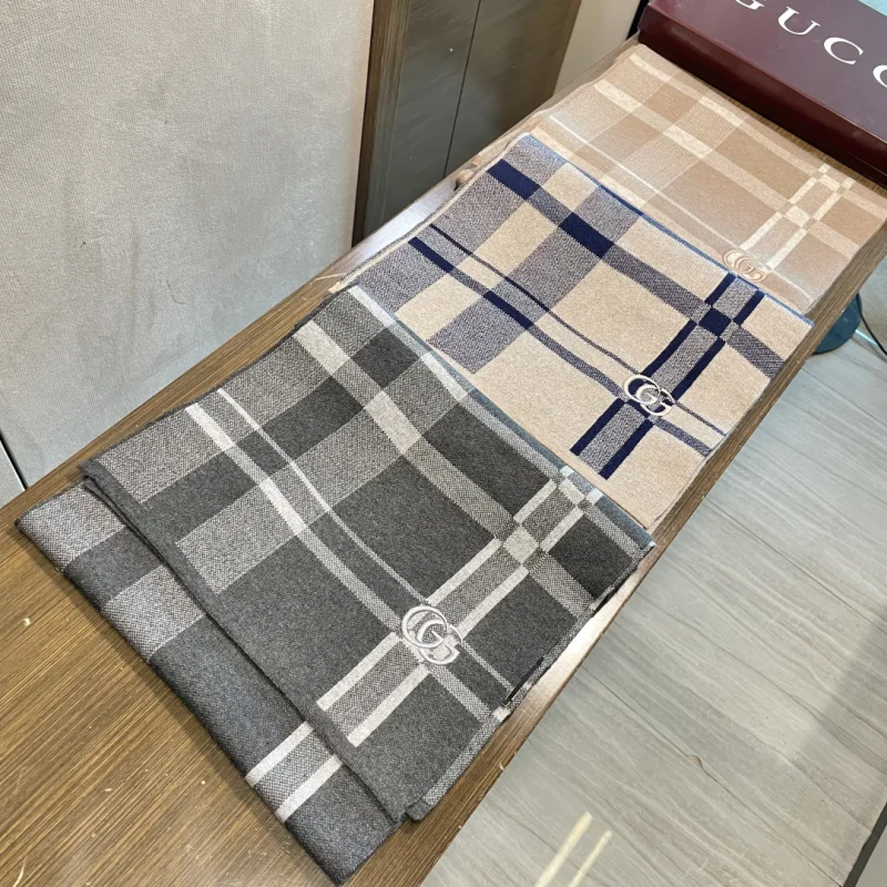 人気商品入荷グッチのユニセックスニット偽物スカーフ 130130安心と信頼老舗
