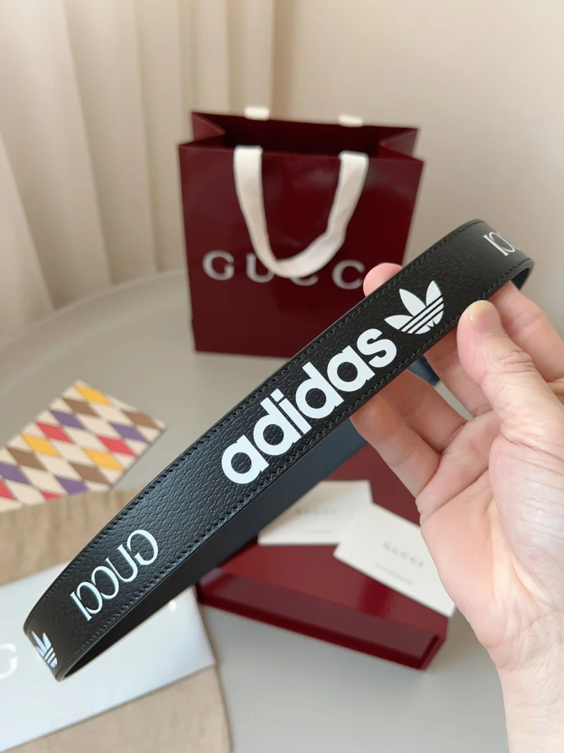信用第一グッチのシグネチャーGGパターンナロー人気上昇ベルト gu5660