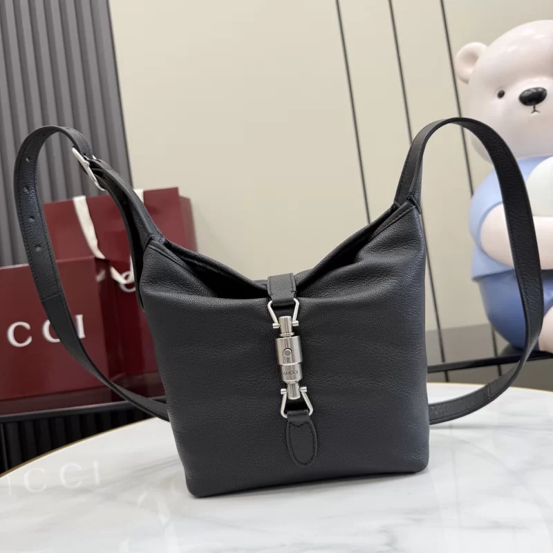 グッチバッグコピーA002LFブラック