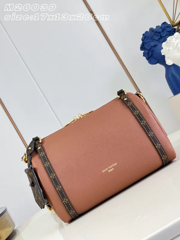 ルイ・ヴィトンバッグコピーM26039-1正面
