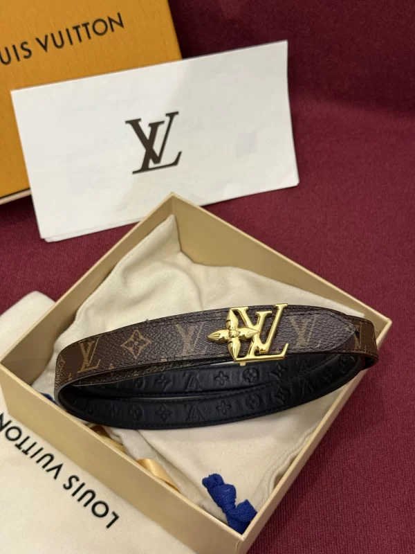 繊細で洗練されたルイ・ヴィトン日本一流の偽物リバーシブルベルト LV69588