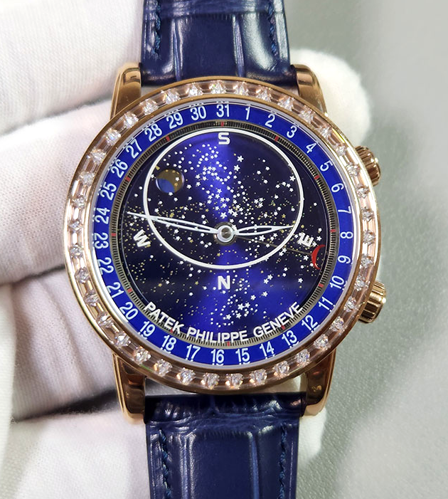 パテックフィリップコピー6104R-0011正面