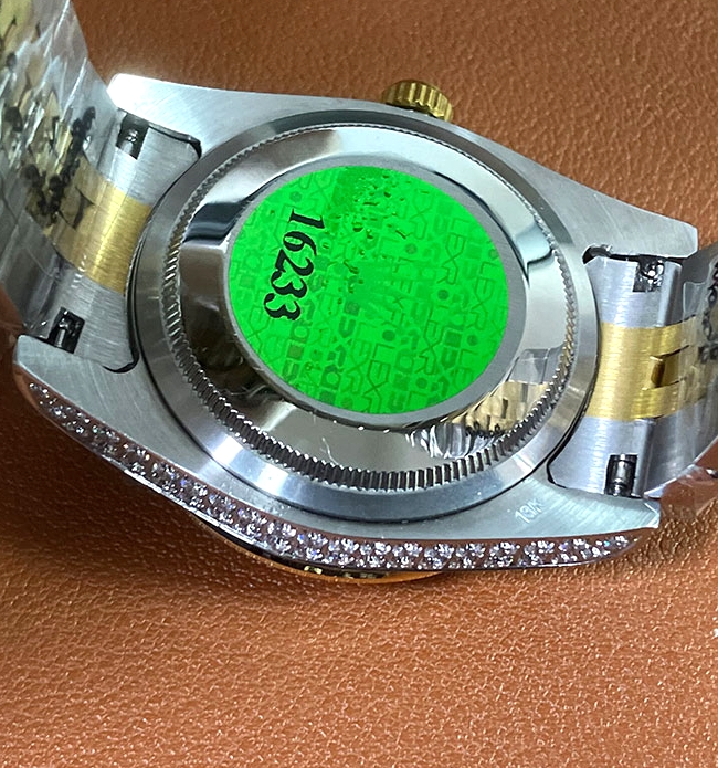 ロレックスコピー時計M126233-0049裏蓋