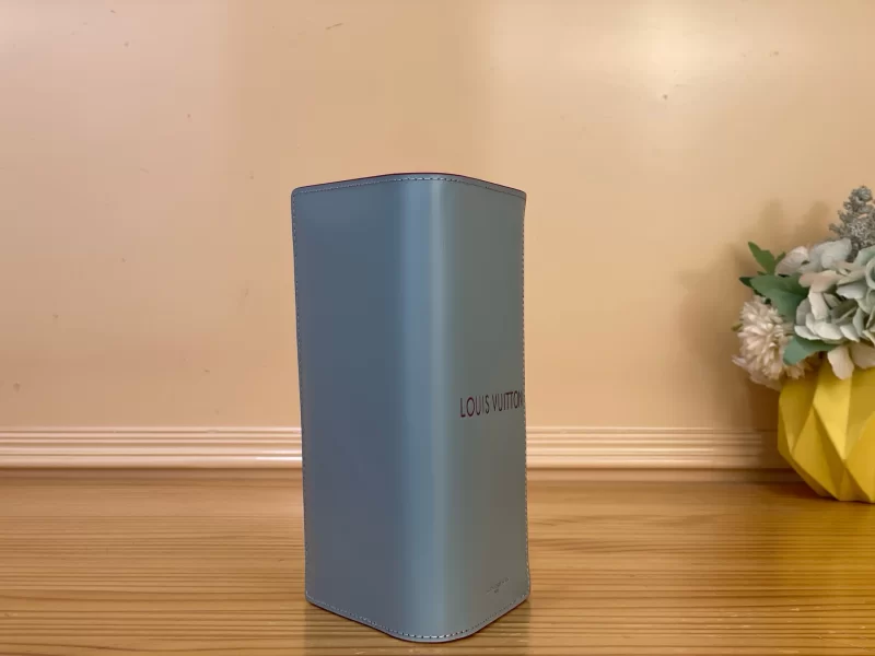 ルイヴィトン財布コピーM2A555側面ケース