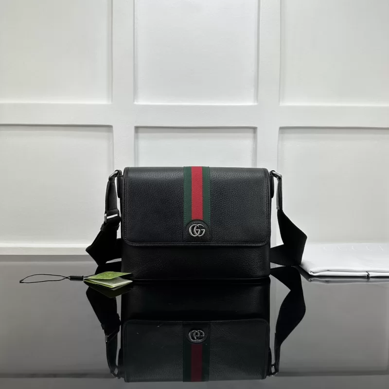 グッチコピーバッグ834467正面