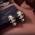 優雅で気品あふれるシャネルのダブルコピー C ピアス精巧なデザイン 494425