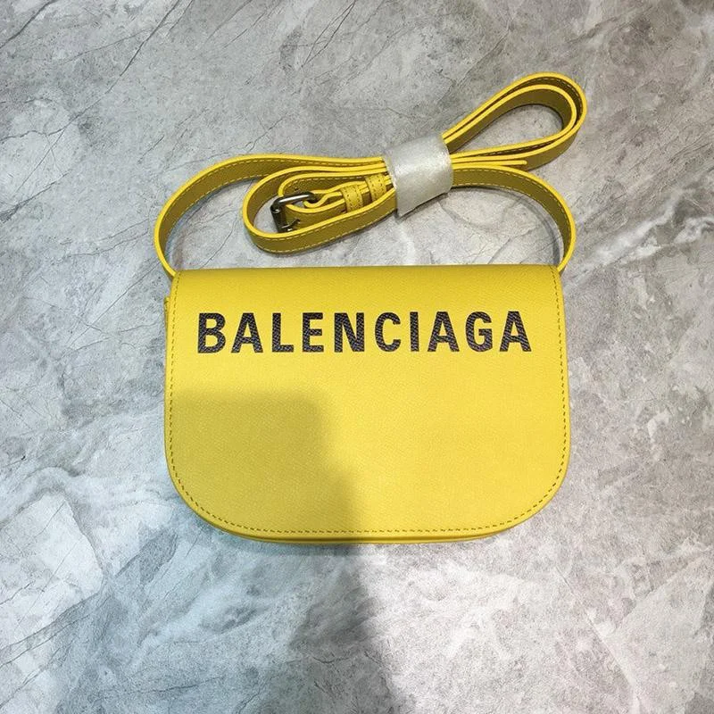 大人気!新色☆希少 バレンシアガ ショルダーバッグ コピーカメラバッグ bag83787