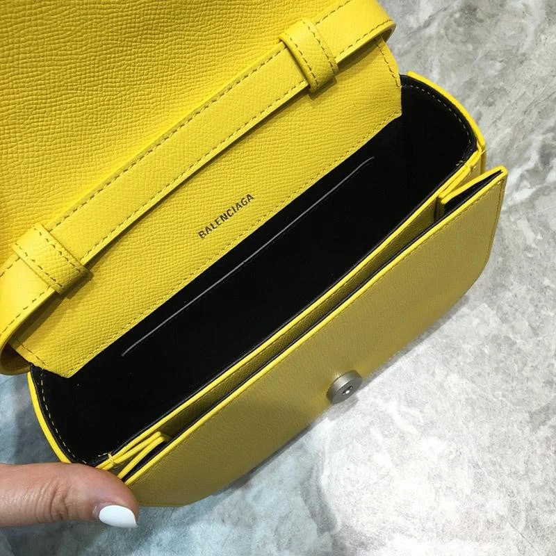 大人気!新色☆希少 バレンシアガ ショルダーバッグ コピーカメラバッグ bag83787