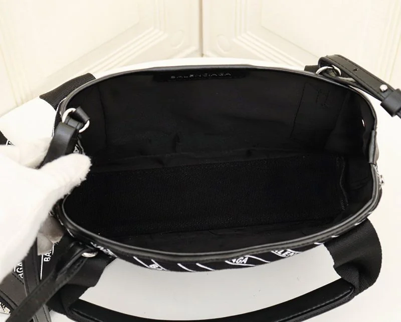 バレンシアガ トートバッグ スーパーコピー 2WAY/NAVY CABAS XS ネイビー カバ bah34529
