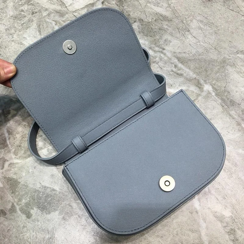 稀少 バレンシアガ ショルダーバッグ スーパーコピー カメラバッグ baj04516