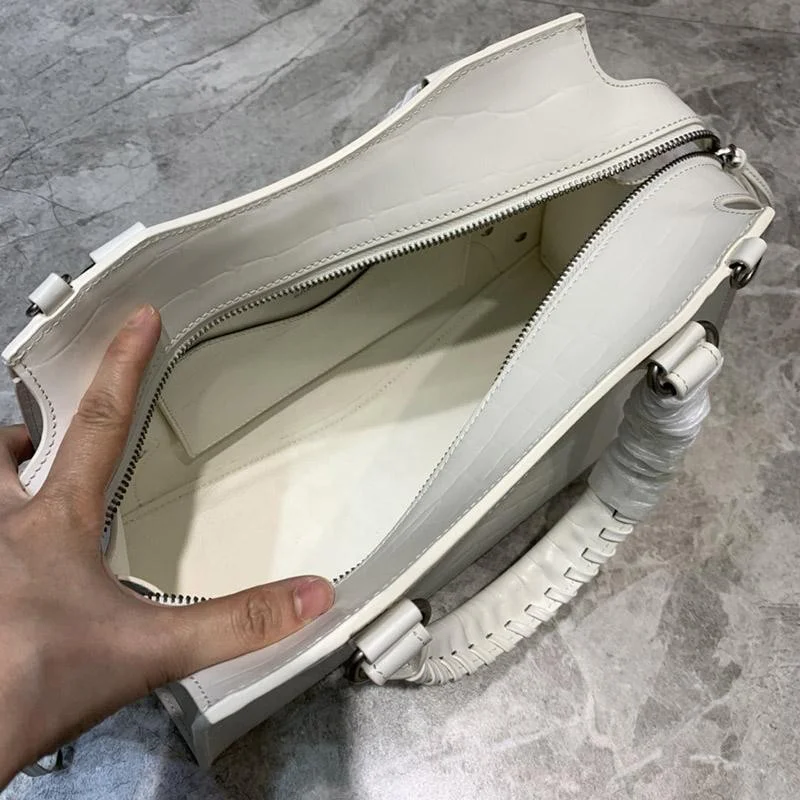 大人気!!新色【アウトレット コピー】バレンシアガ☆クラシックNanoシティバッグ bak50154