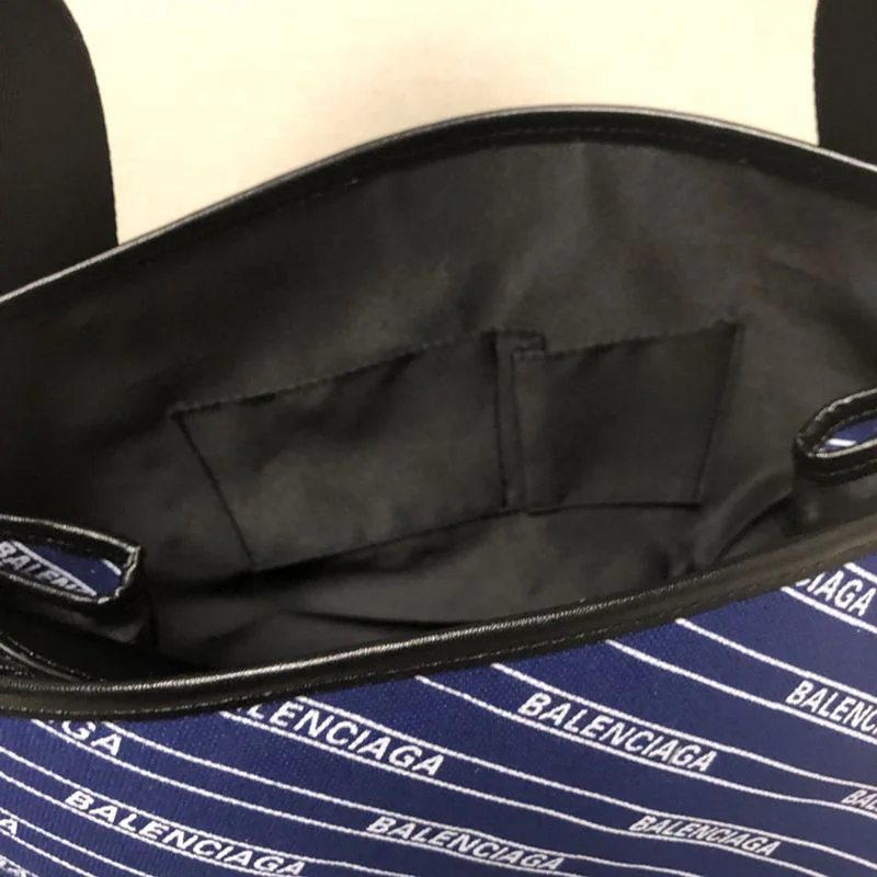 ☆超人気☆バレンシアガ トートバッグ 偽物/NAVY CABAS S ネイビーカバス bam92594