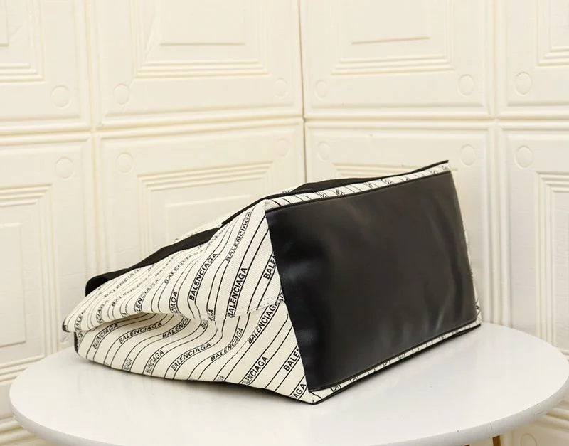送料込バレンシアガ トートバッグ 偽物/NAVY CABAS M ネイビーカバス bao52624