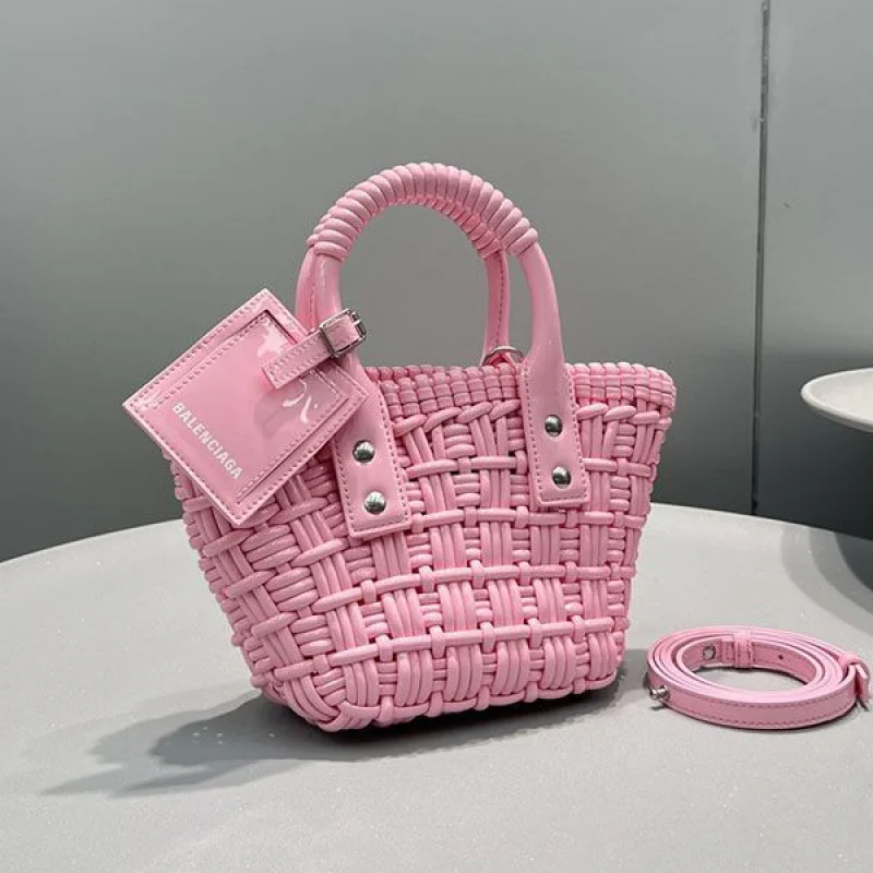 大人気!!新色 バレンシアガ★Bistro Bucket Bagビストロバケットバッグ コピー bay32784