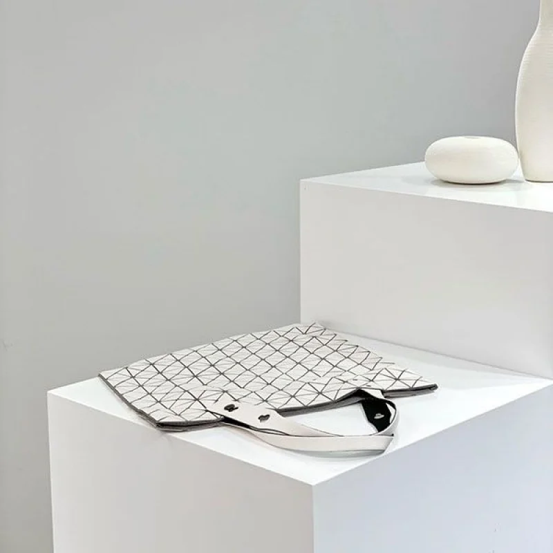 すぐ届 BAOBAO ISSEY MIYAKE 偽物クロスボディバック bac26241