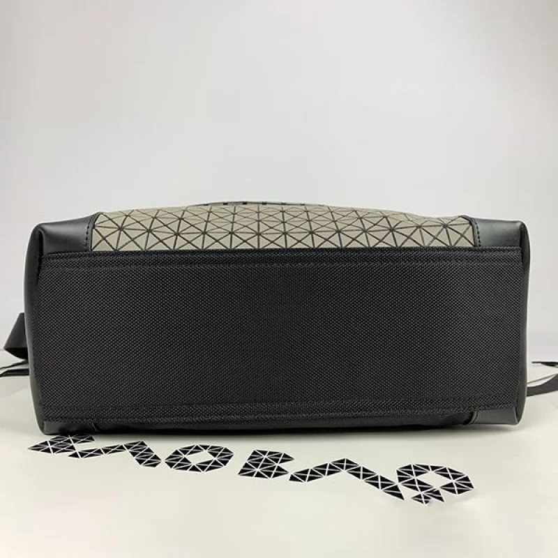 超希少!バオバオイッセイミヤケ ショルダーバッグ 偽物 bay45231