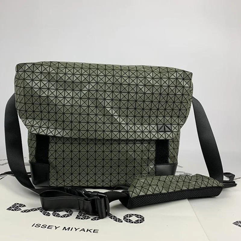 超希少!バオバオイッセイミヤケ ショルダーバッグ 偽物 bay45231