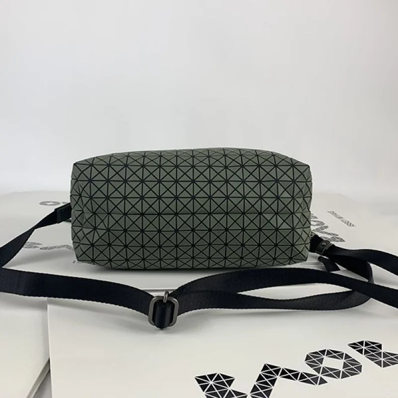 可愛いBAOBAO 偽物 クロスボディバッグ ショルダー100%実物写真バッグ bat82218