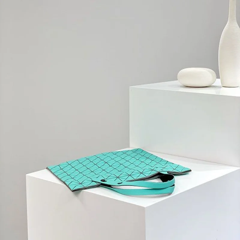 【BAOBAO ISSEY MIYAKE】クロスボディバック コピー bar47824