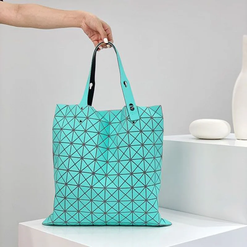 【BAOBAO ISSEY MIYAKE】クロスボディバック コピー bar47824