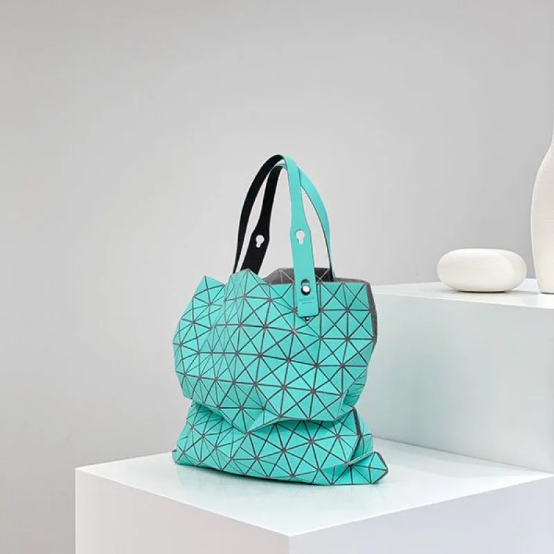 【BAOBAO ISSEY MIYAKE】クロスボディバック コピー bar47824