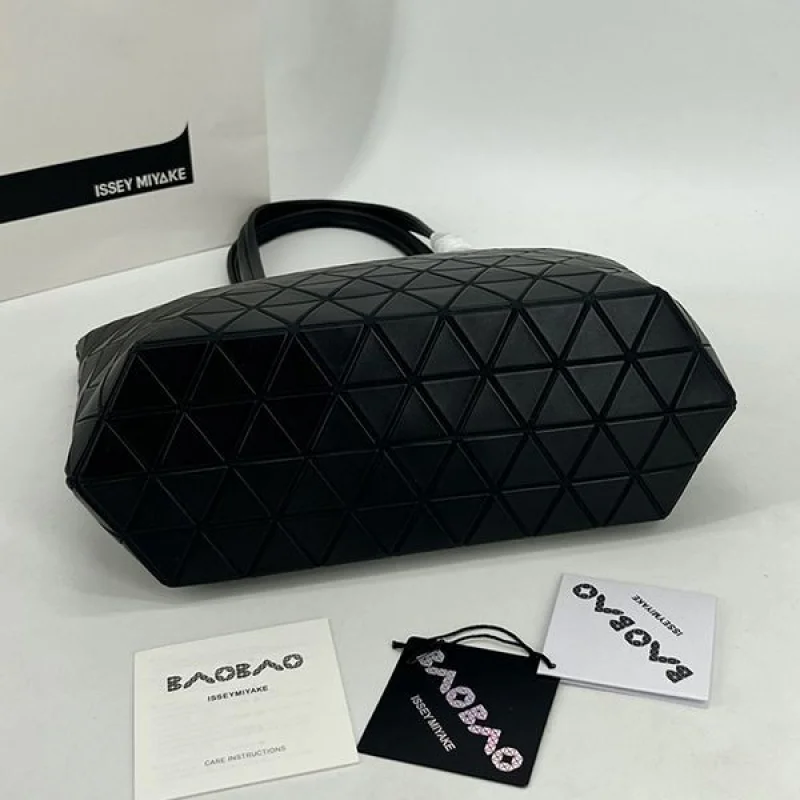 n級 おすすめBAOBAO ISSEY コピー MIYAKE カルトン メタリック バッグ bas72326