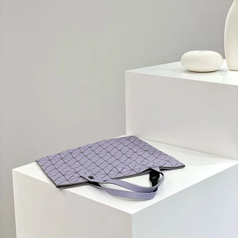 ☆超人気☆BAOBAO ISSEY MIYAKE クロスボディバック偽物 bau16668